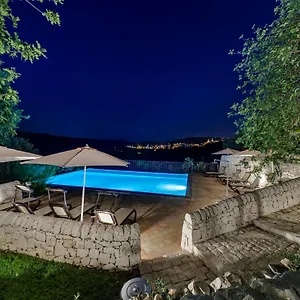 Relais Del Monte Raguse